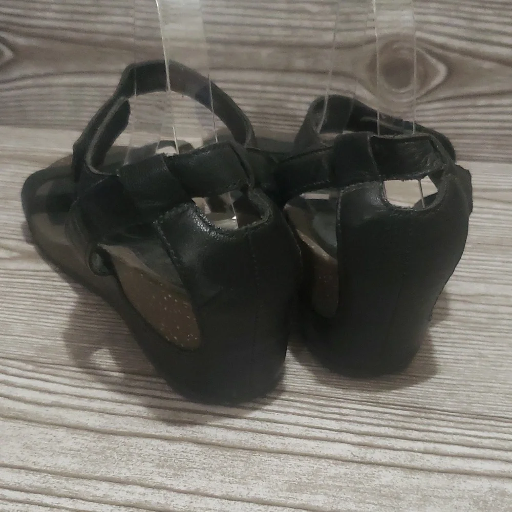 Teva 11 black open toe ankle strap woman wedges sandals